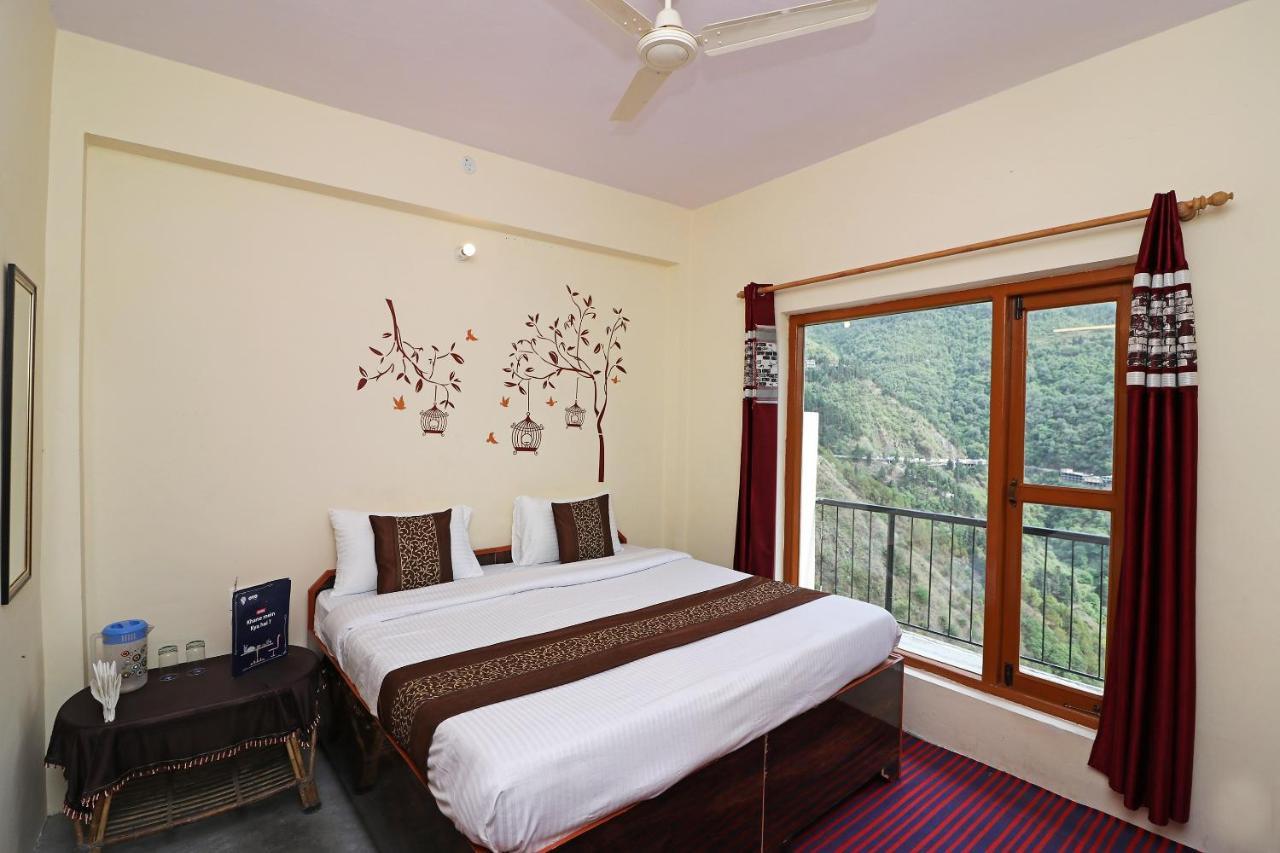 Oyo 13728 Hotel Kempty Valley View Hotel & Restaurant ムスーリー エクステリア 写真
